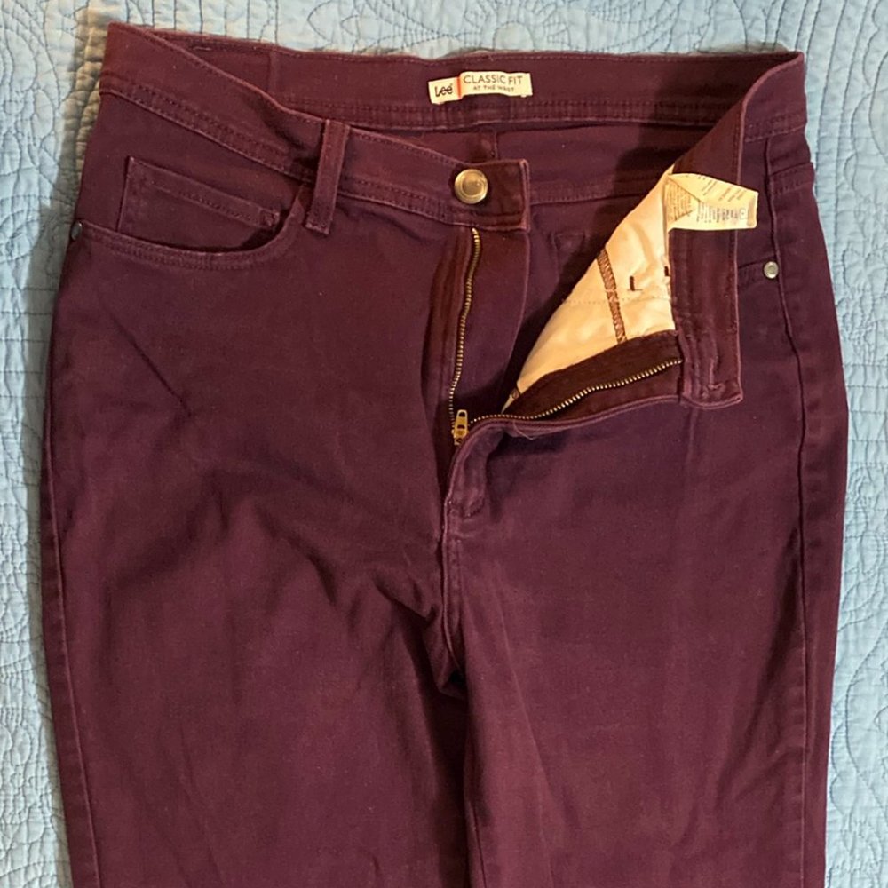 Lee Classic Fit Women's size 14 Jeans, Purple